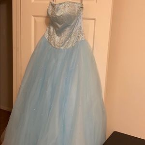 Prom dress